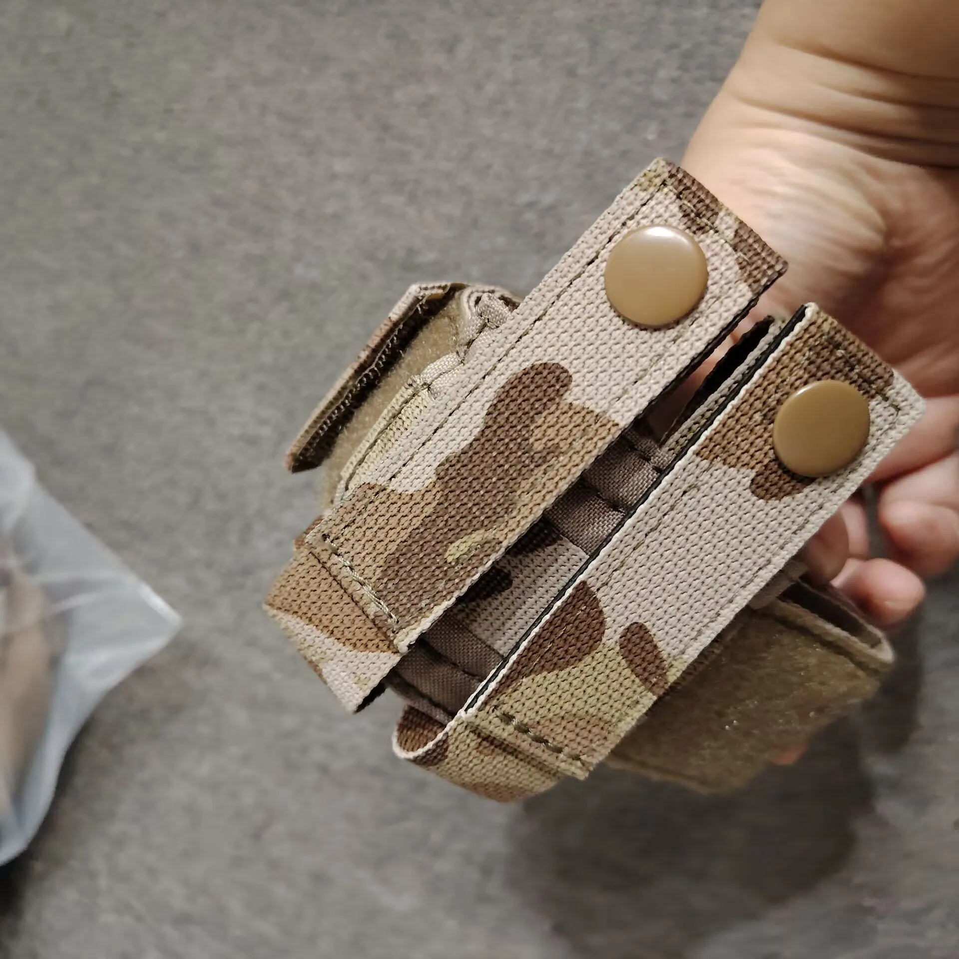 MEW cinturón táctico con sujeción MOLLE negra para accesorios - imagen 2