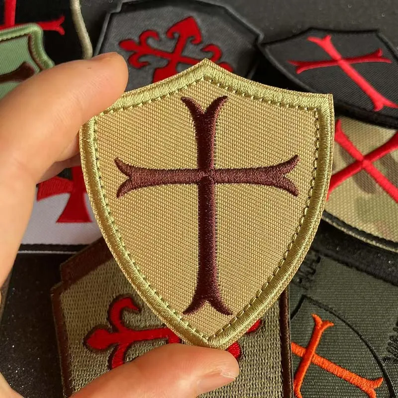 Parche táctico bordado Templarios reflectante IR para brazalete - imagen 4