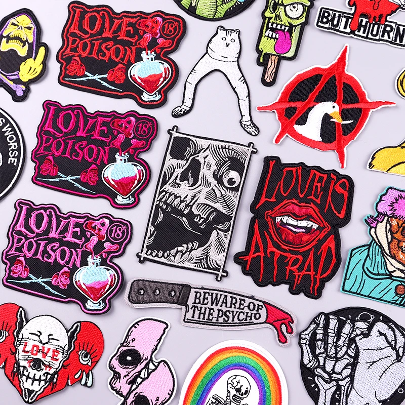 Parche bordado fusible calavera punk para planchar en ropa táctica - imagen 4
