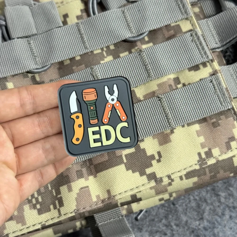 Parche táctico EDC insignia de moral PVC con velcro para ropa - imagen 3