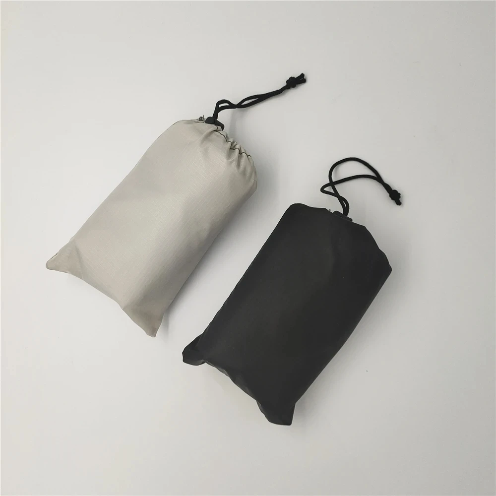 Colchoneta enrollada con bolsa de transporte