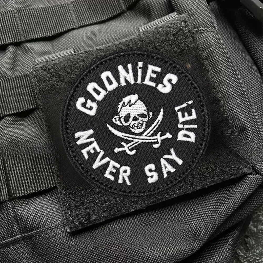Goonies - parche bordado calavera insignia tactica para mochila - imagen 4