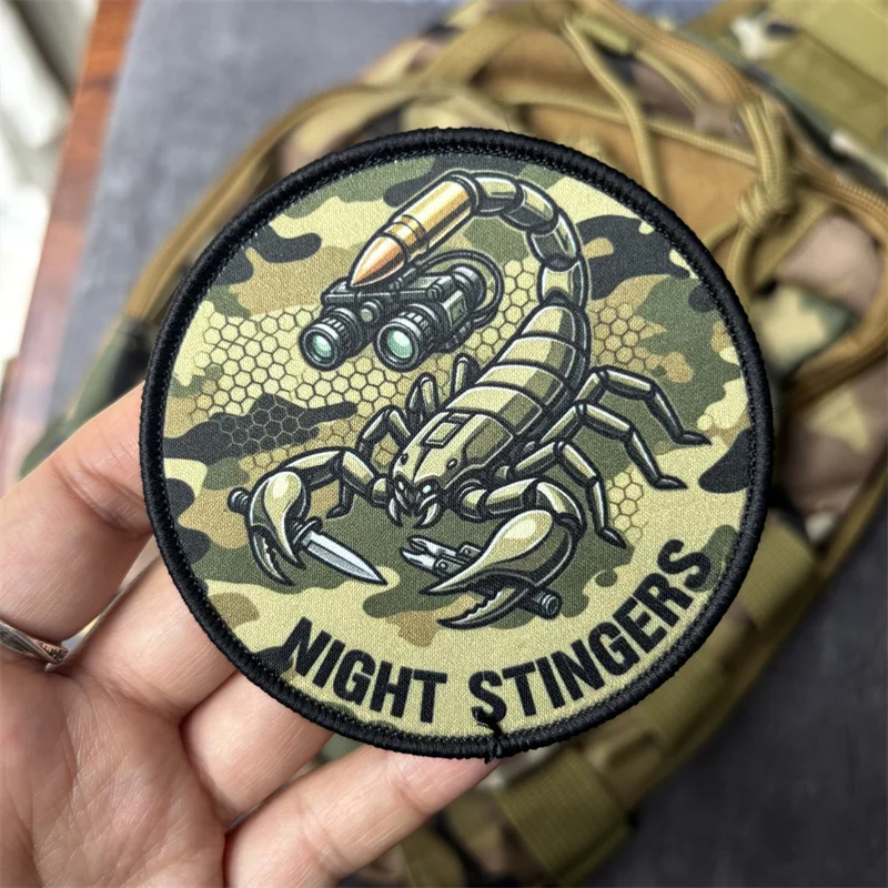 Parche táctico militar escorpión con velcro para insignia moral - imagen 2