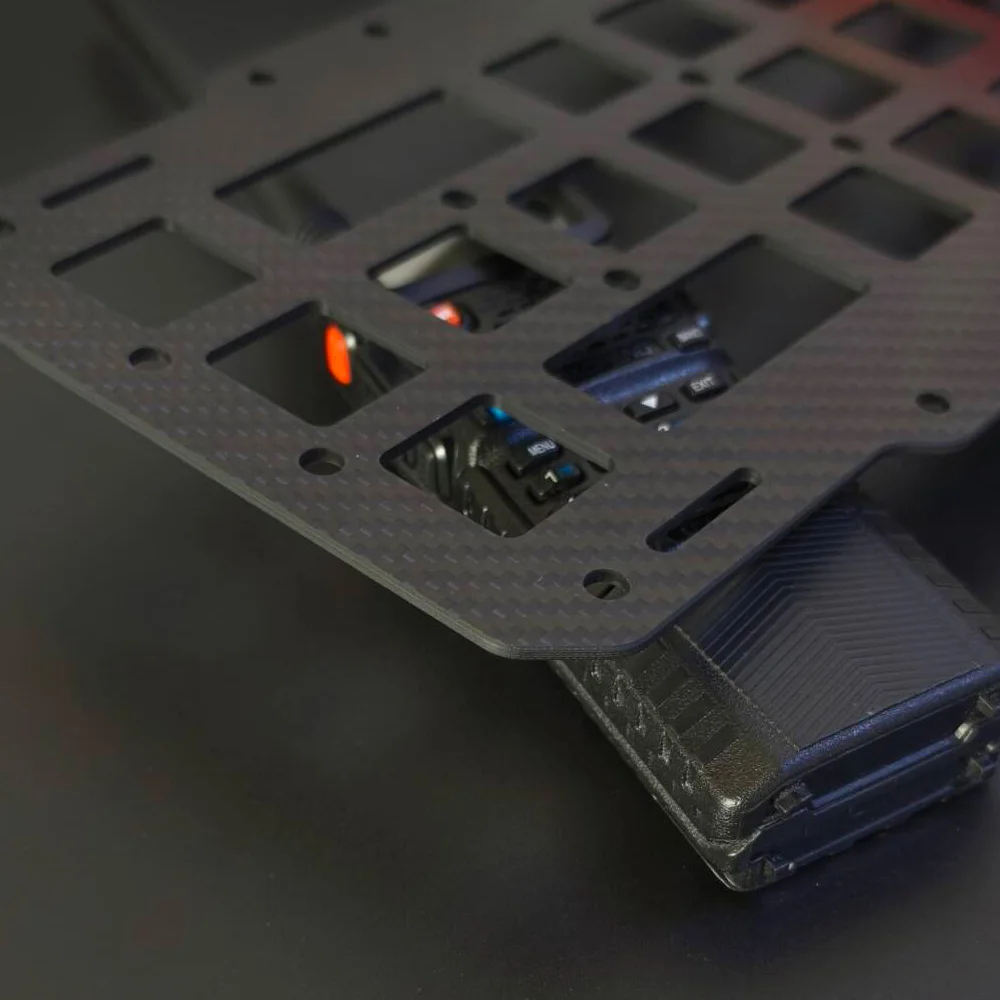 Organizador táctico MOLLE rígido para visera de coche con EDC - imagen 2
