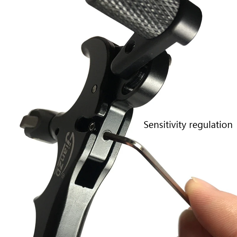 Pinza de liberación giratoria 360° en aluminio – Retén táctico 4 dedos - imagen 3