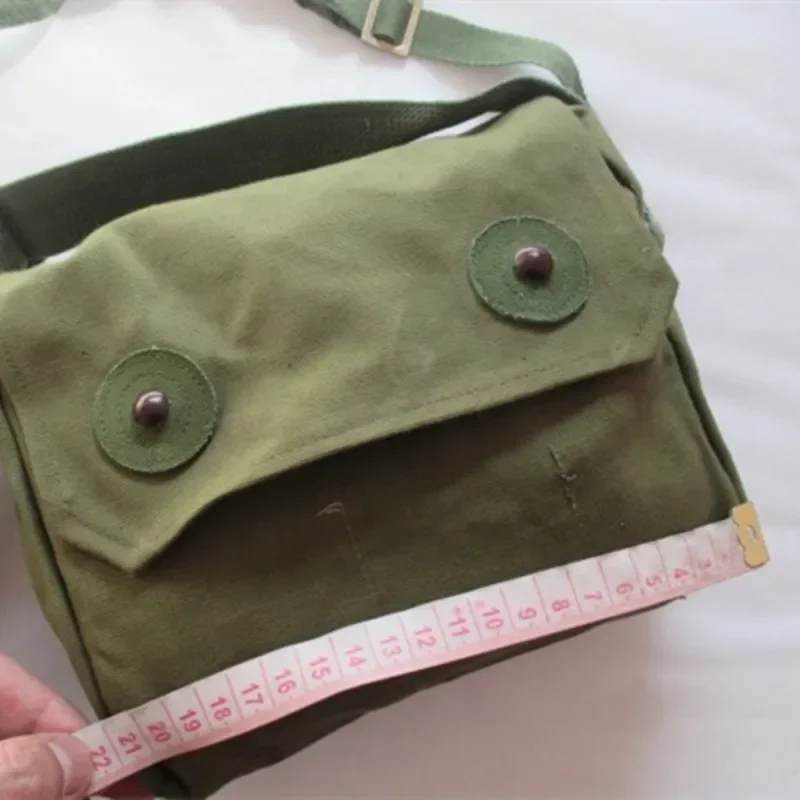 Bolsa retro de aspecto militar vintage