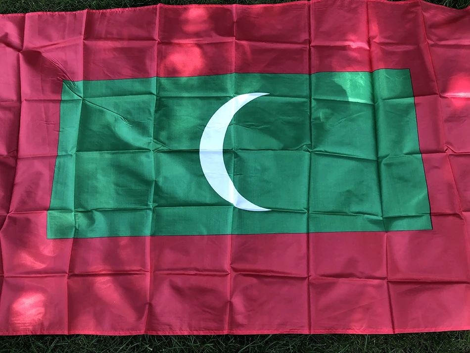 Vista completa de la bandera nacional