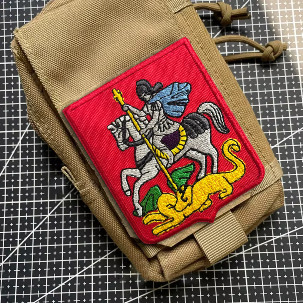 Parche táctico bordado dragón caballero con velcro para mochila - imagen 5