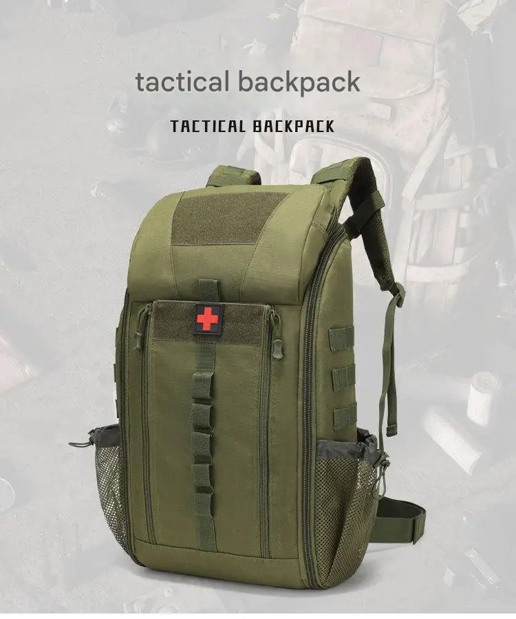 Vista frontal de la mochila táctica