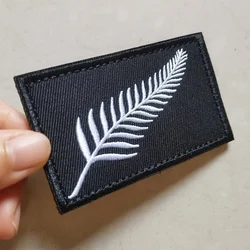 Parche táctico MOLLE Velcro bordado bandera helecho plateado NZ