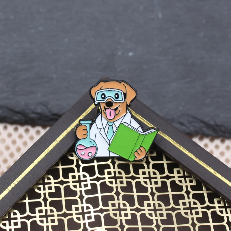 Pin metálico de animales pequeños – químico en dibujos animados - imagen 5