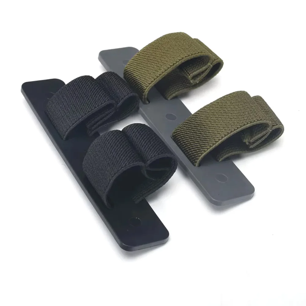 Soporte táctico para torniquete en configuración de equipo