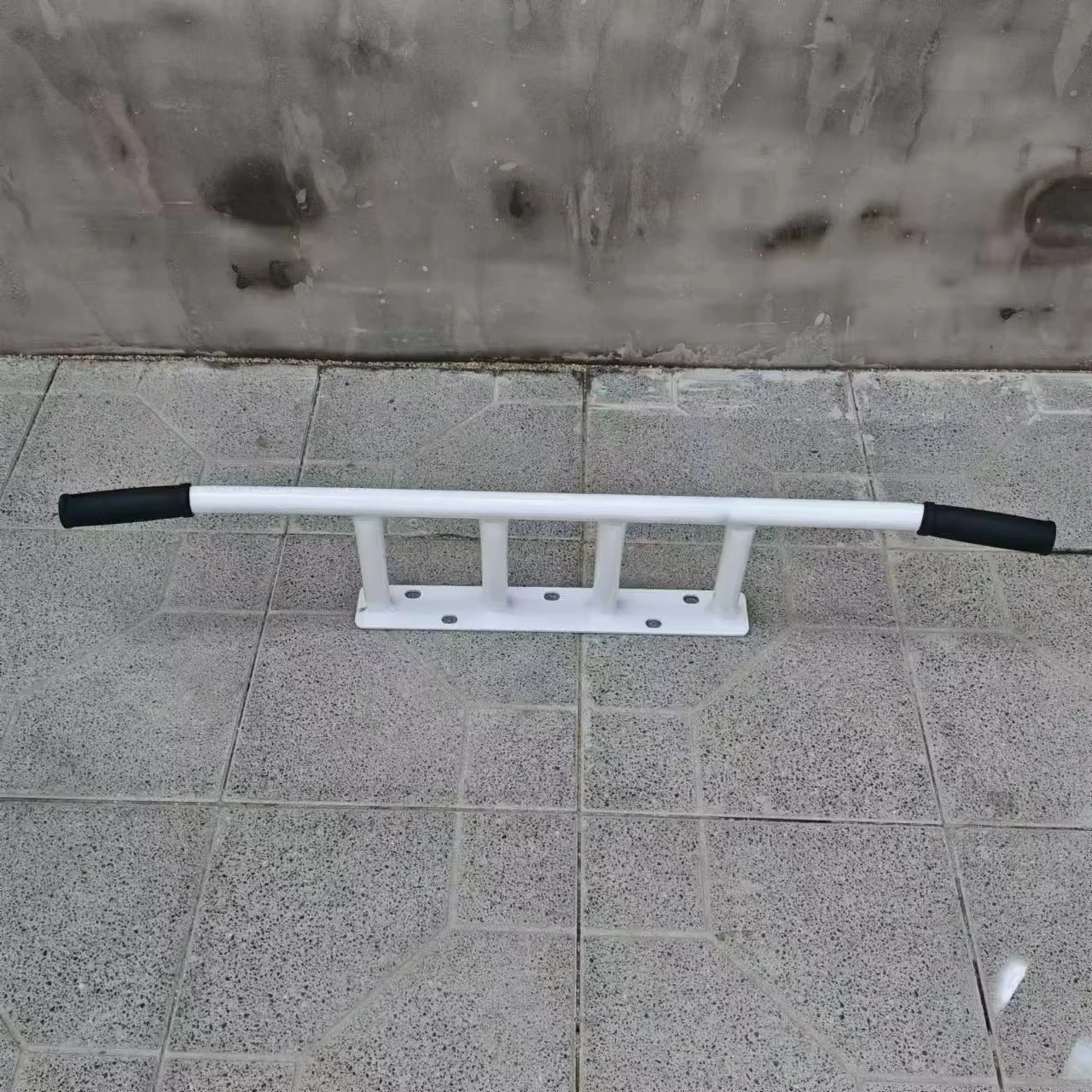 Barra de dominadas fija de acero para entrenamiento táctico
