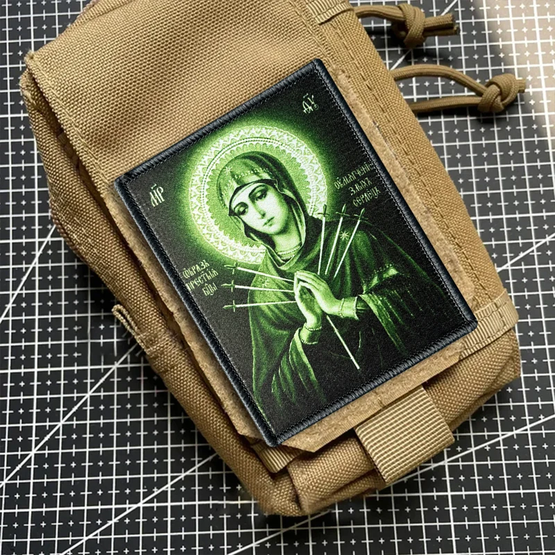Parche táctico Virgen María bordado con velcro gancho y bucle - imagen 2