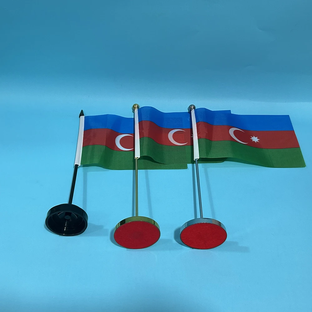 Detalle del mástil y base de la bandera