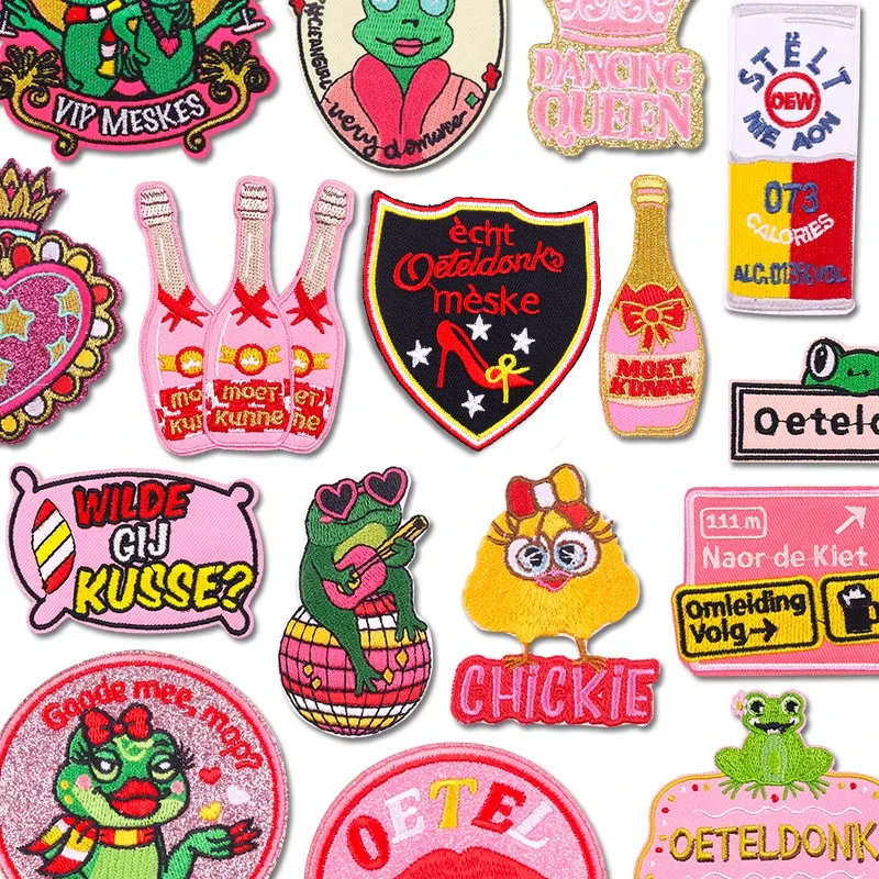 Parche bordado termoadhesivo rosa – Emblema Carnaval Oeteldonk