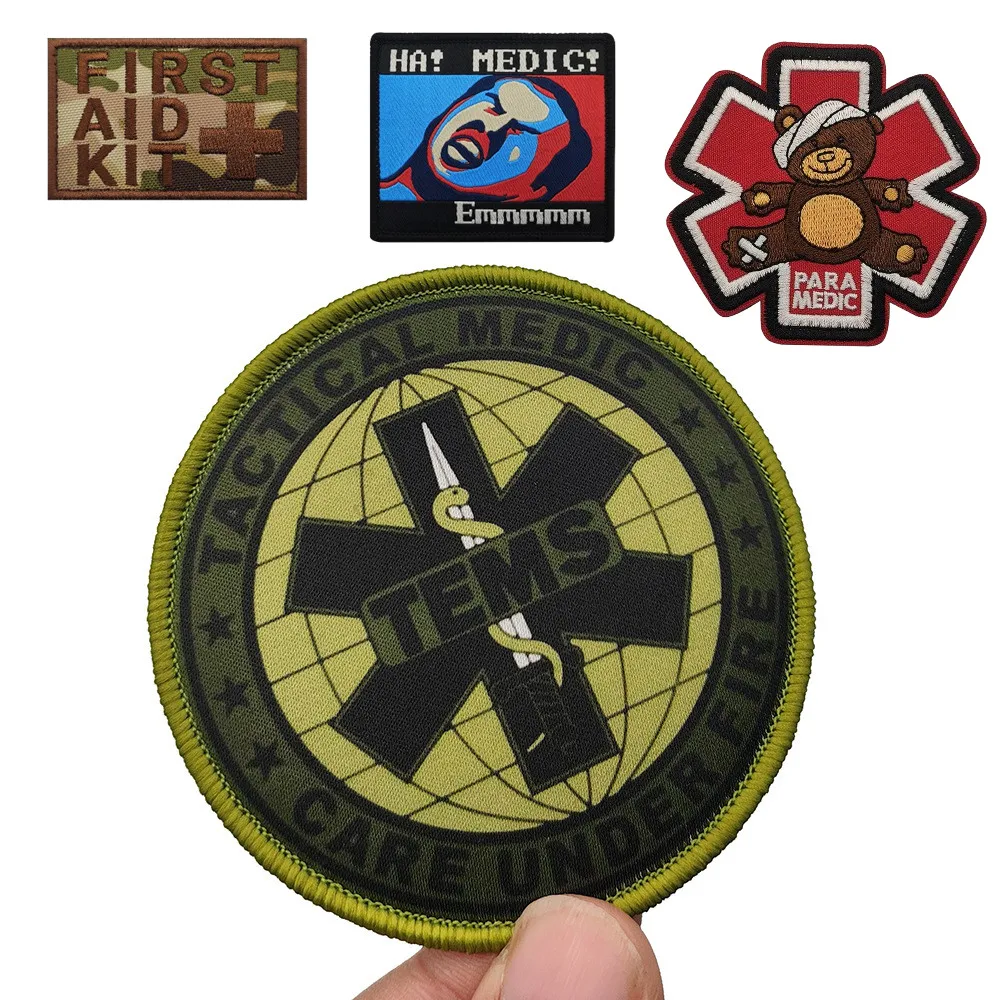 Parche táctico MEDIC TEMS con serpiente