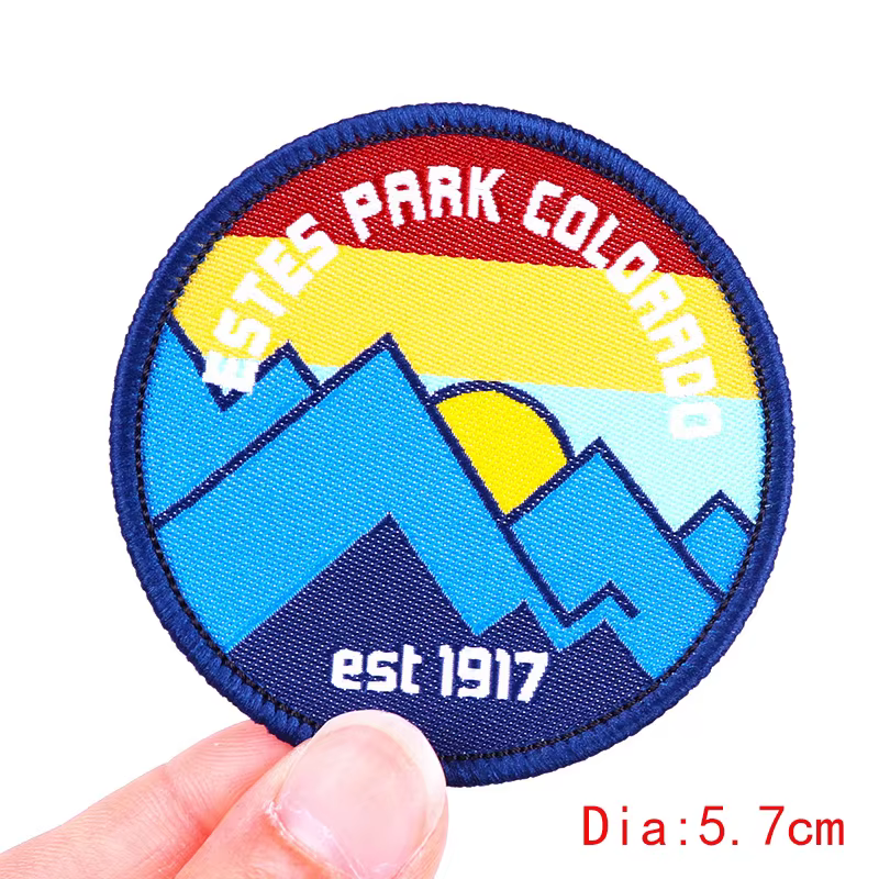 Parche bordado aventura natural montaña – para coser o planchar - imagen 4