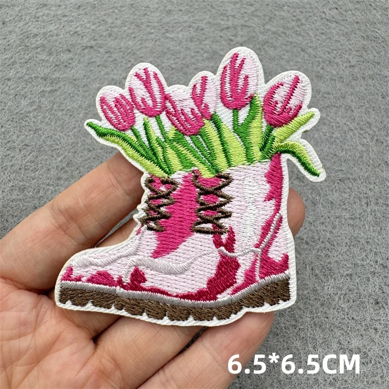 Parche morale bordado corazón y estrella rosa – Para coser o planchar - imagen 4
