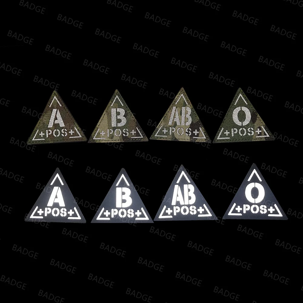 Parche tipo sanguíneo triangular reflectante – Velcro táctico - imagen 4