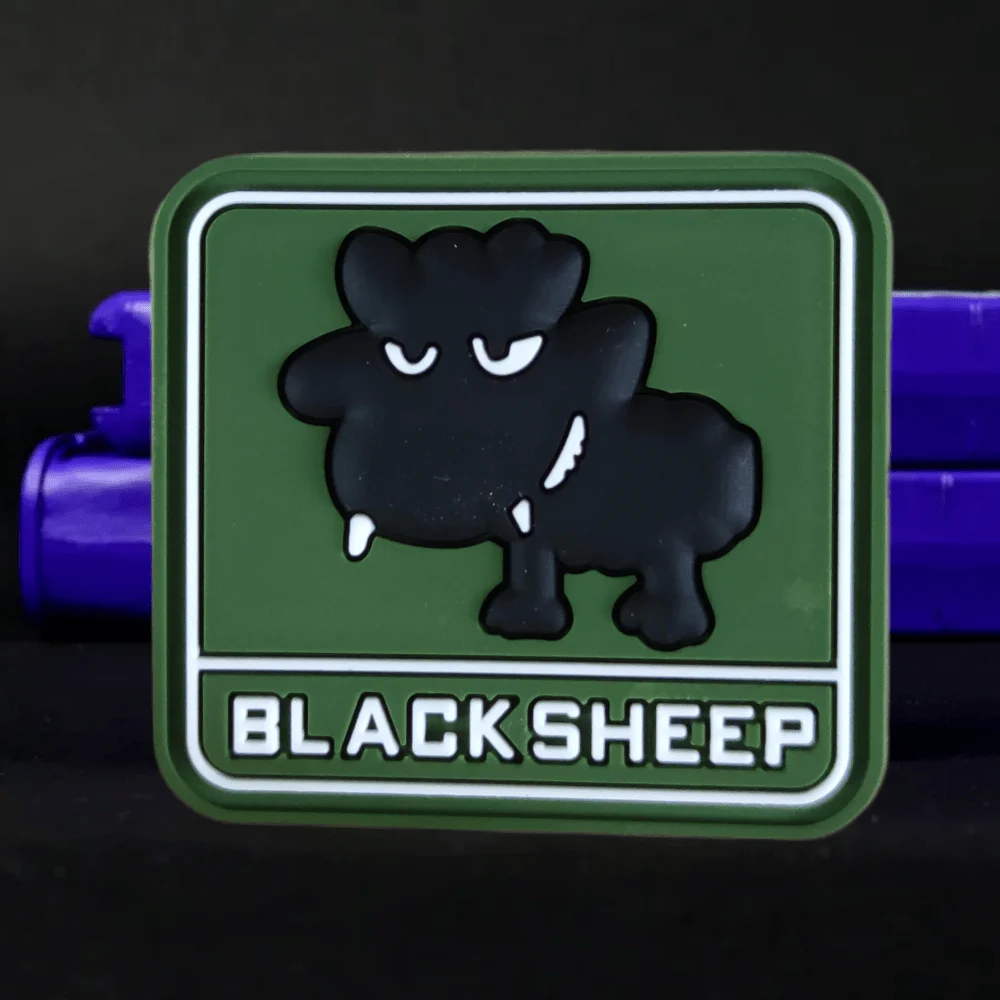 Parche BLACK SHEEP en un entorno de uso cotidiano
