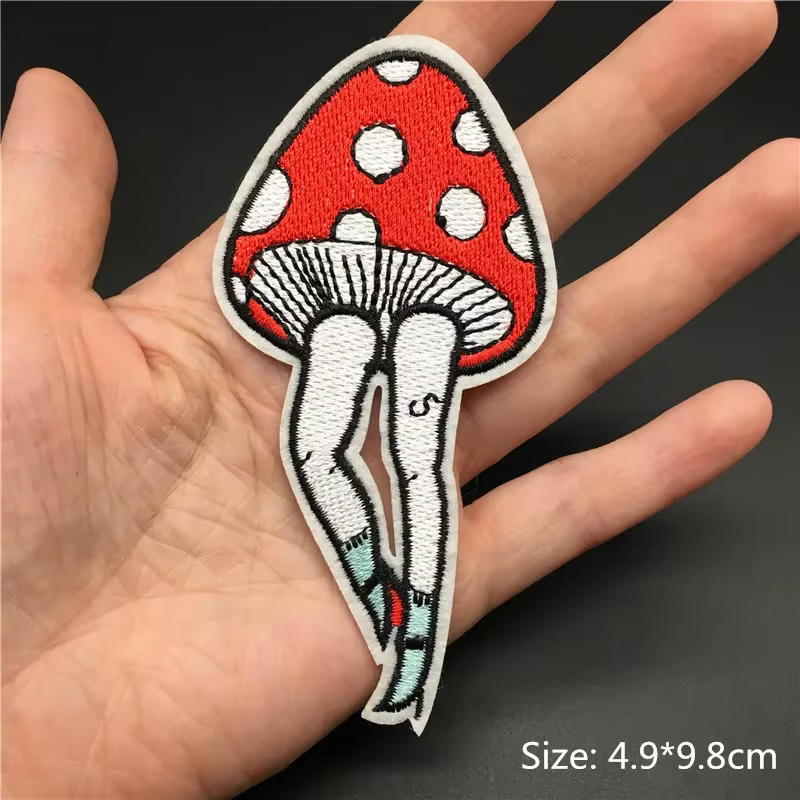 Parche termoadhesivo bordado corazón rojo – Insignia para coser o planchar - imagen 5