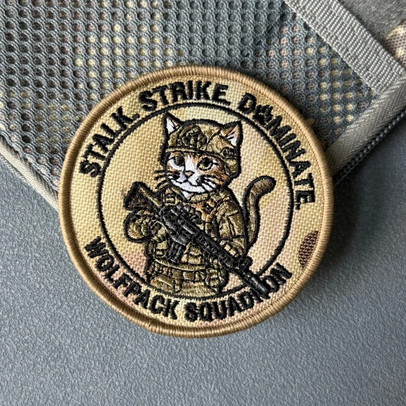 Parche táctico bordado gatito con velcro y adhesivo - imagen 4