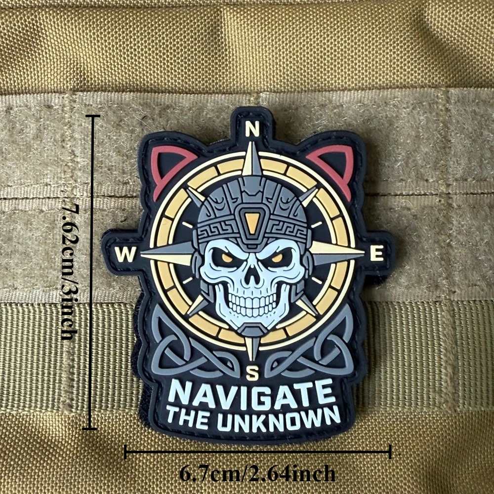 Parache táctico PVC calavera brújula velcro para chaleco y mochila - imagen 4