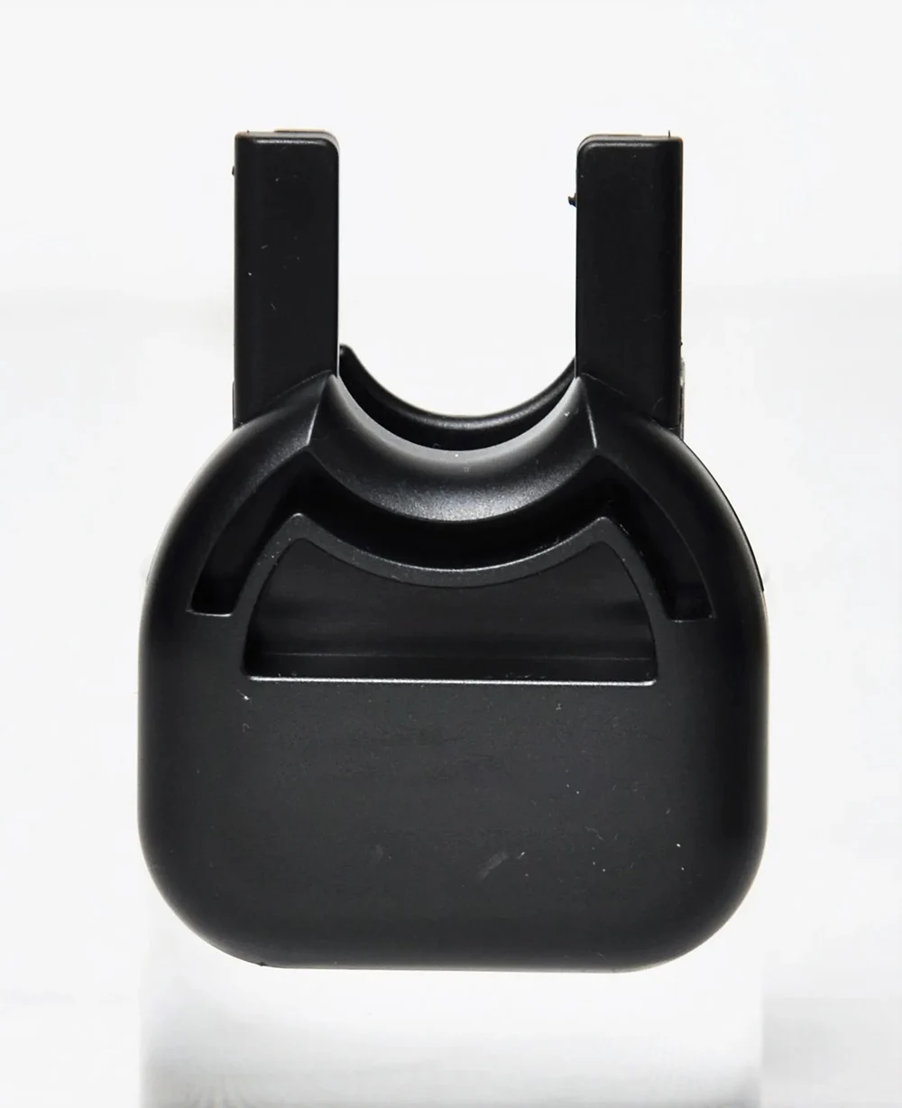 Funda colocada sobre cinturón vista lateral