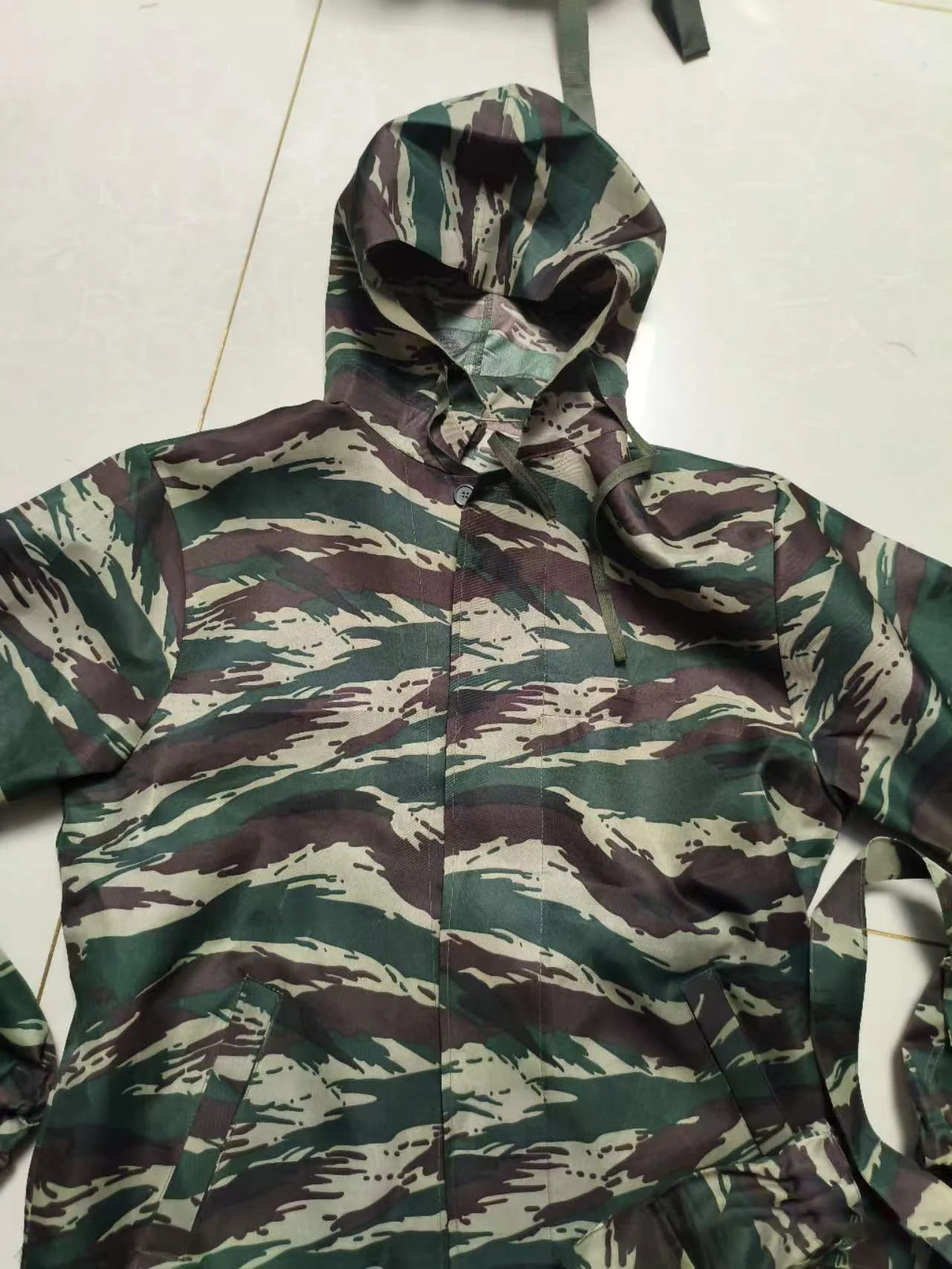 Detalle del patrón de camuflaje Green Tiger