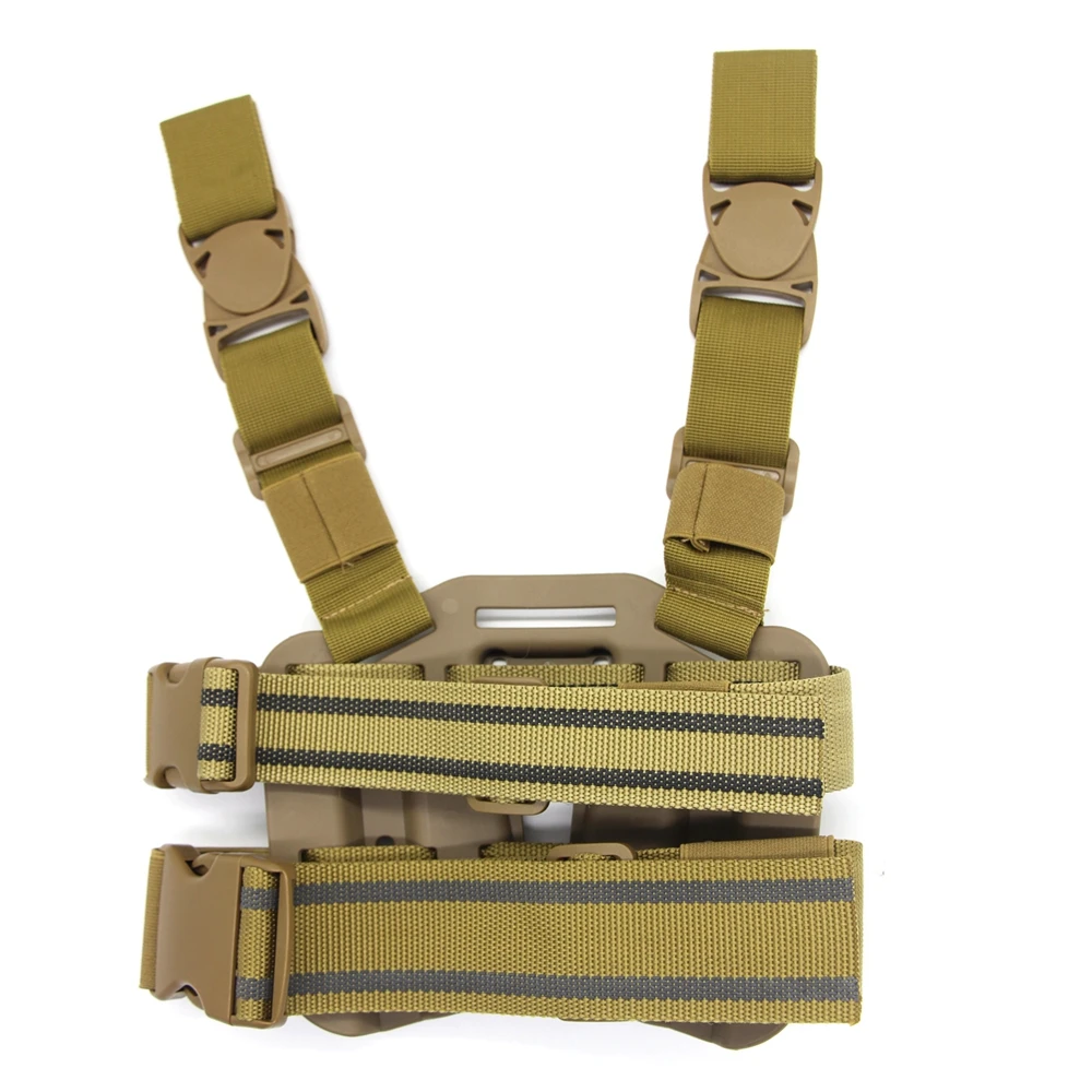 Imagen del conjunto montado con funda y pistola simulada