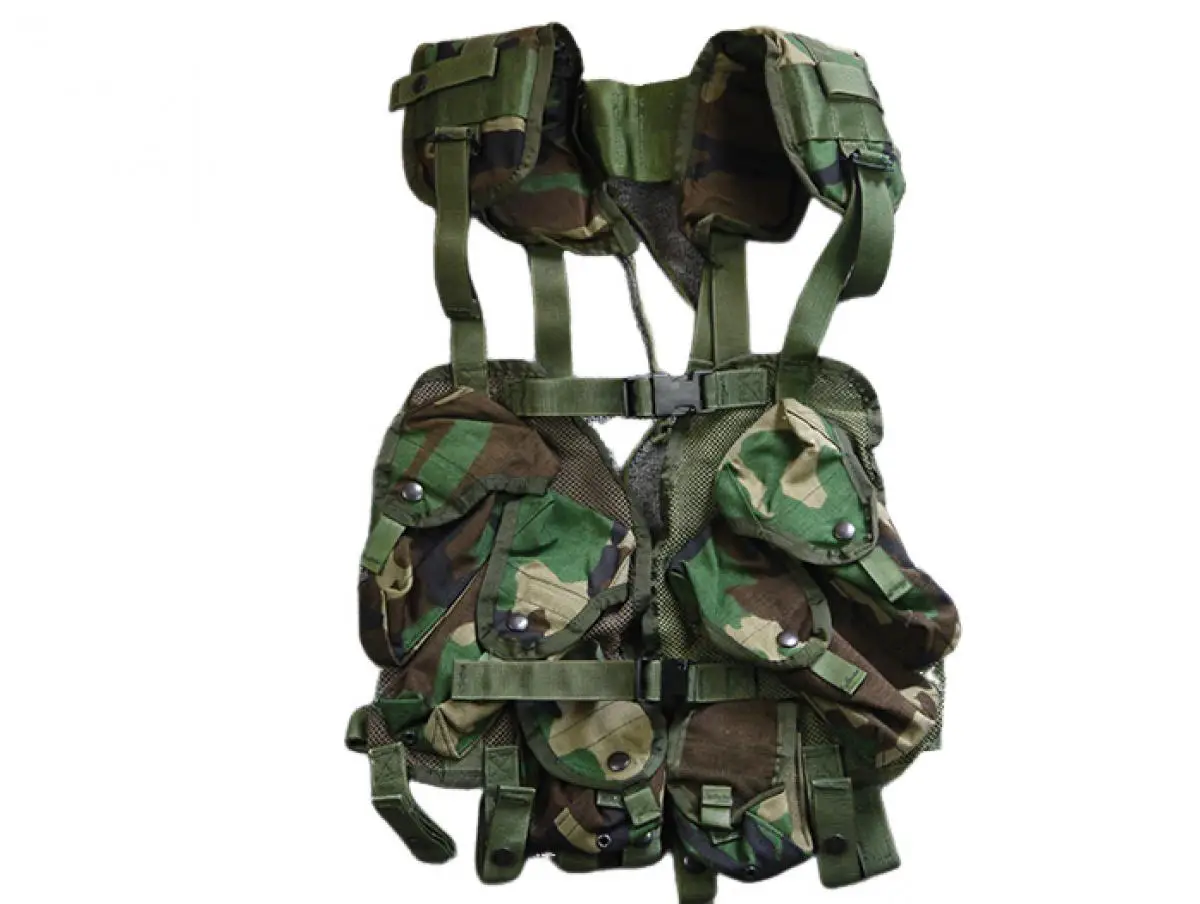 Chaleco táctico con bolso inclinado y sistema LC para exteriores