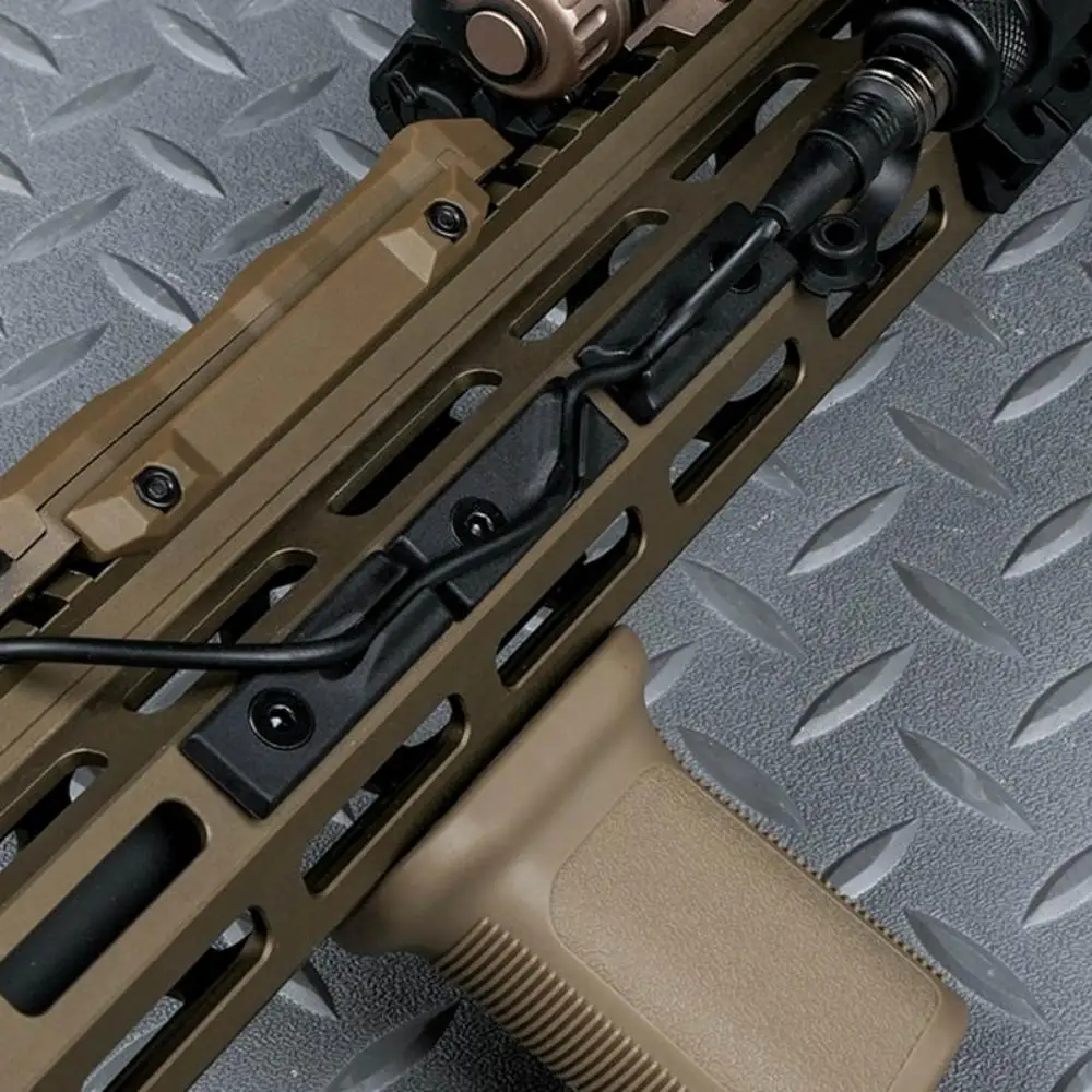 Poseidon Defense Abrazadera de Cable M-LOK para linterna y láser - imagen 2