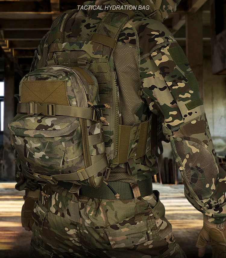 Bolsa táctica de hidratación con bolsillo frontal con cremallera