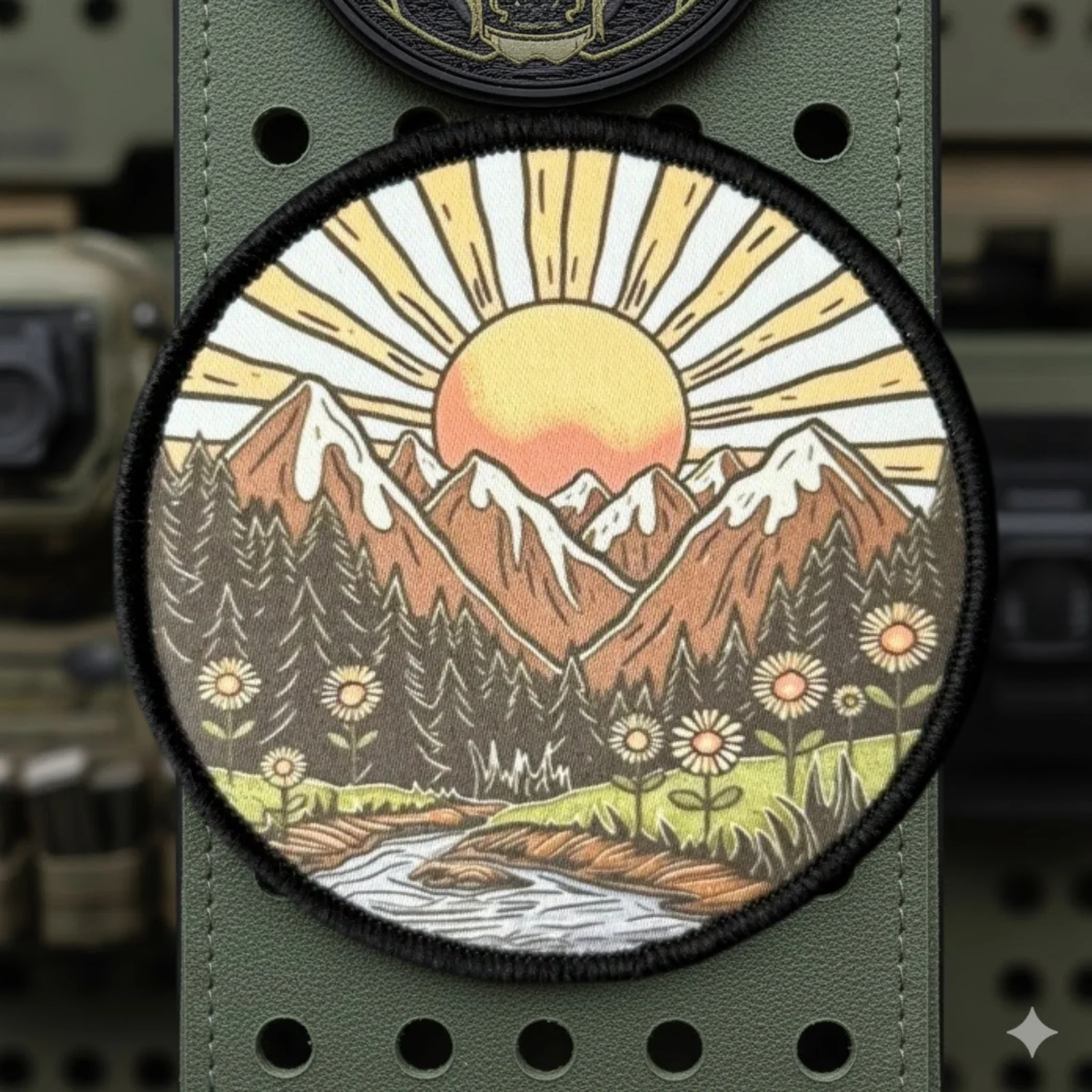 Parche táctico de paisaje al amanecer con gancho y bucle - imagen 2