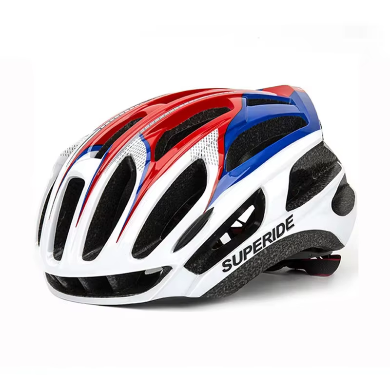 Casco en uso cycling