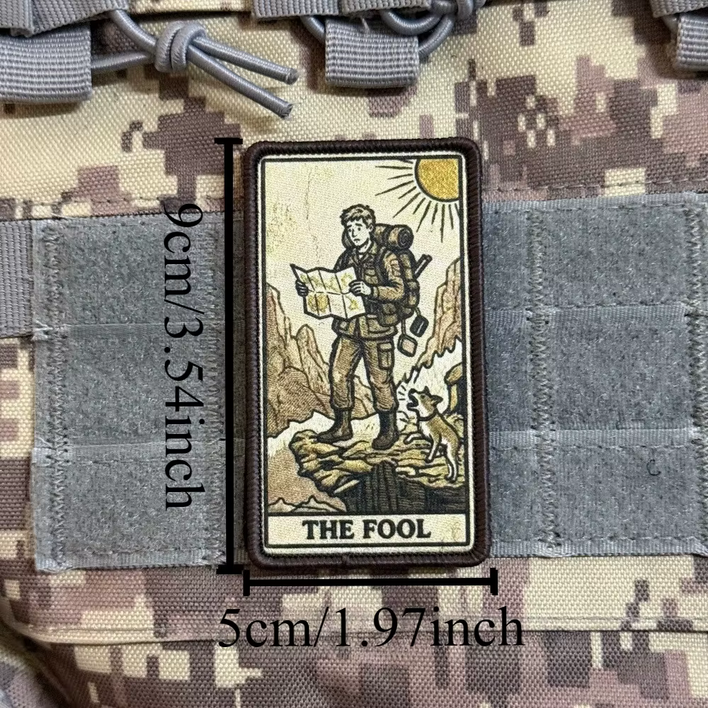 Parche táctico tarot El Tonto adhesivo con gancho para mochila - imagen 5