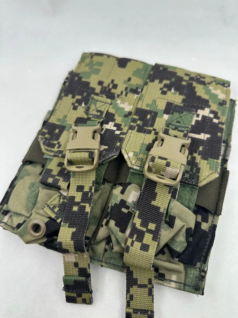 Bolsa portacargadores doble MOLLE AOR2 M4 – Militar - imagen 5
