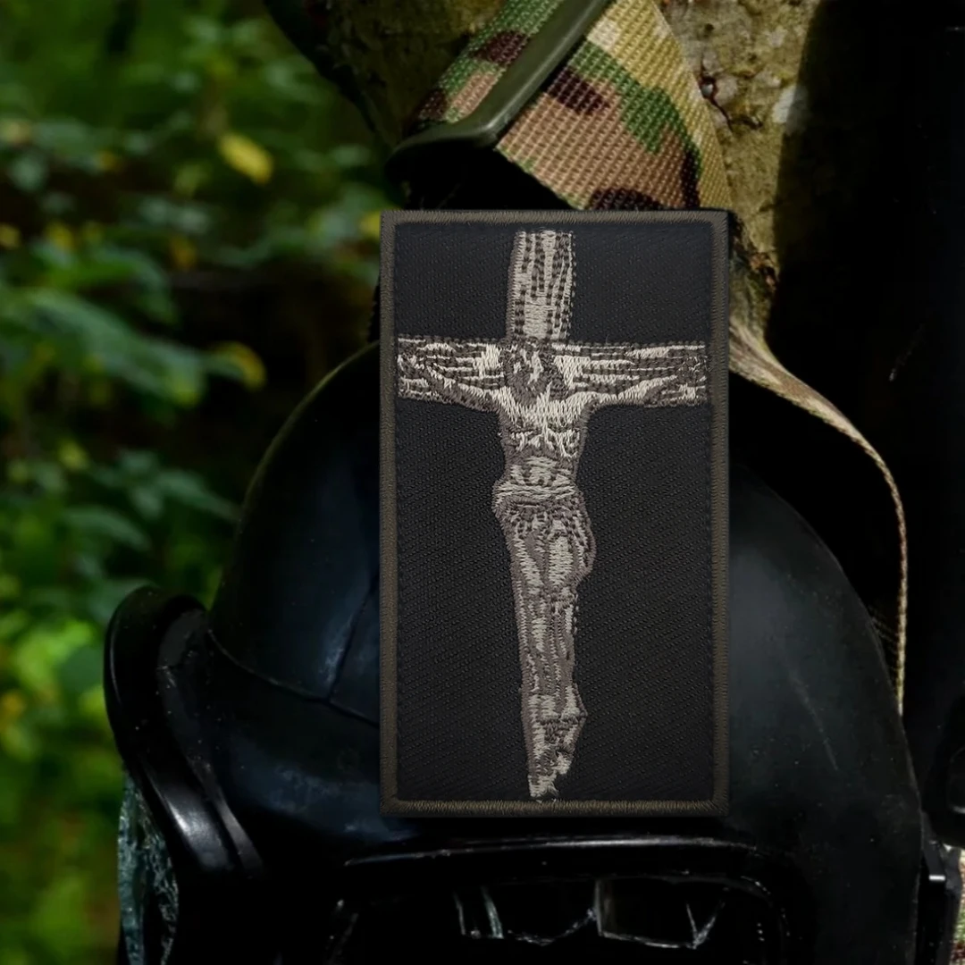 Parche táctico cruz Jesús – Bordado velcro para uniforme - imagen 4