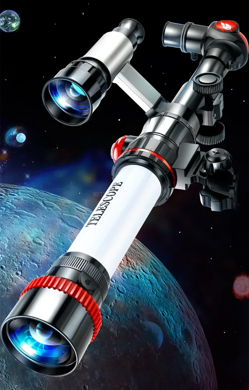 Detalle del telescopio refractor con soporte giratorio