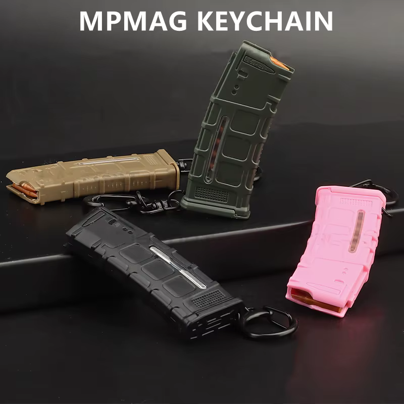 Vista frontal del llavero mostrando la ventana transparente y el acabado del plástico