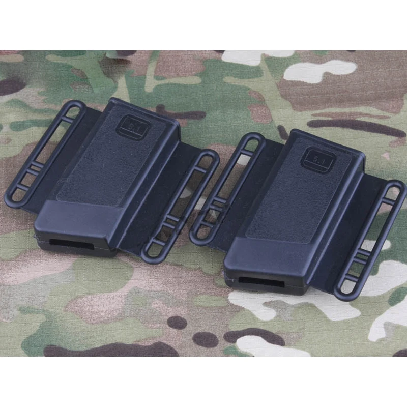 Vista frontal de la funda Emersongear en color negro