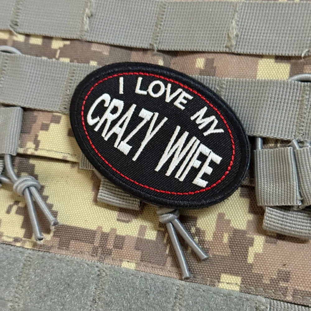 Parche bordado táctico I Love My Crazy Wife con gancho y bucle MOLLE - imagen 5