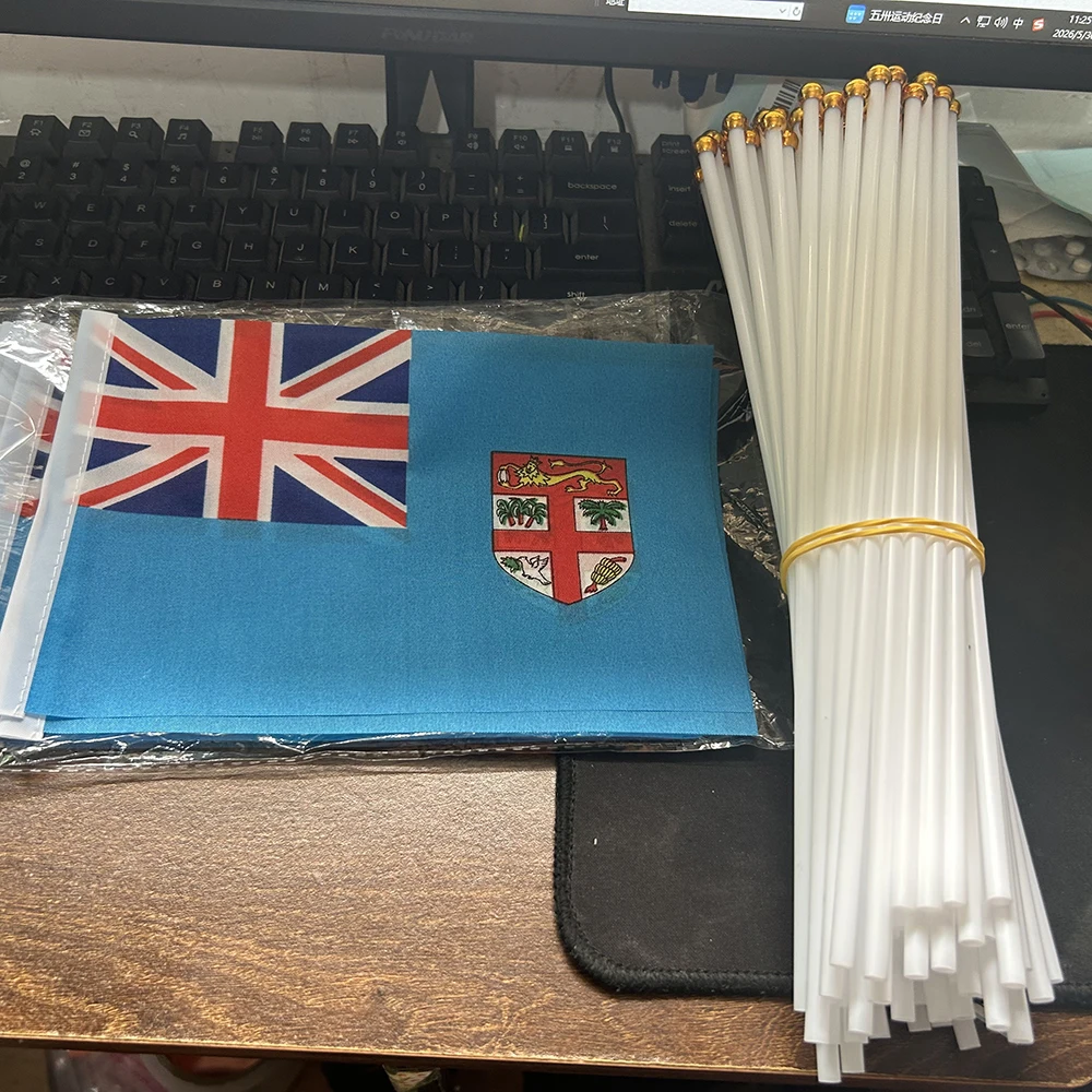 Bandera de Fiyi para agitar a mano con asta de plástico - imagen 5