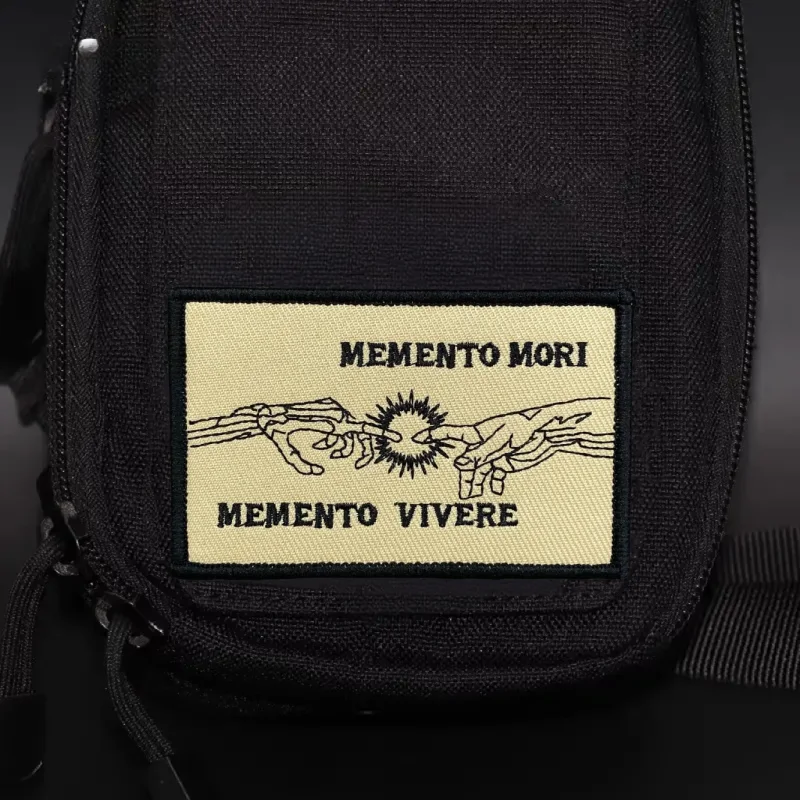 Parche bordado Memento Mori – Táctico para mochila y ropa - imagen 2
