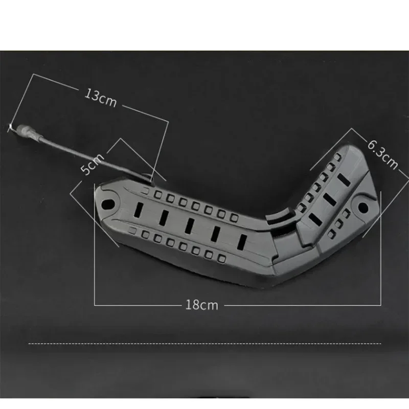Accesorio de montaje para configuración táctica