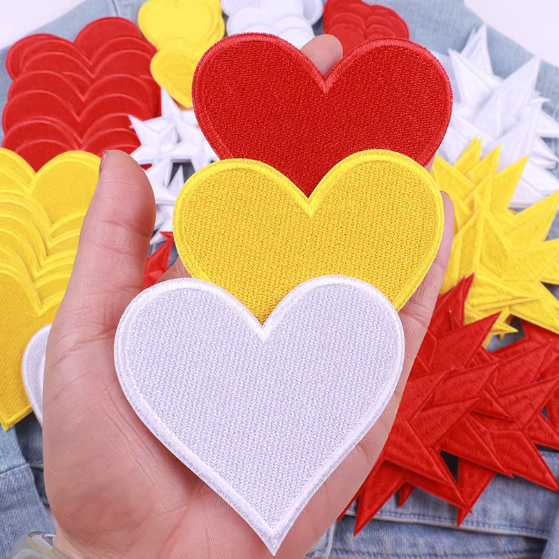 Parches militares bordados estrellas y corazones para coser uniforme - imagen 2