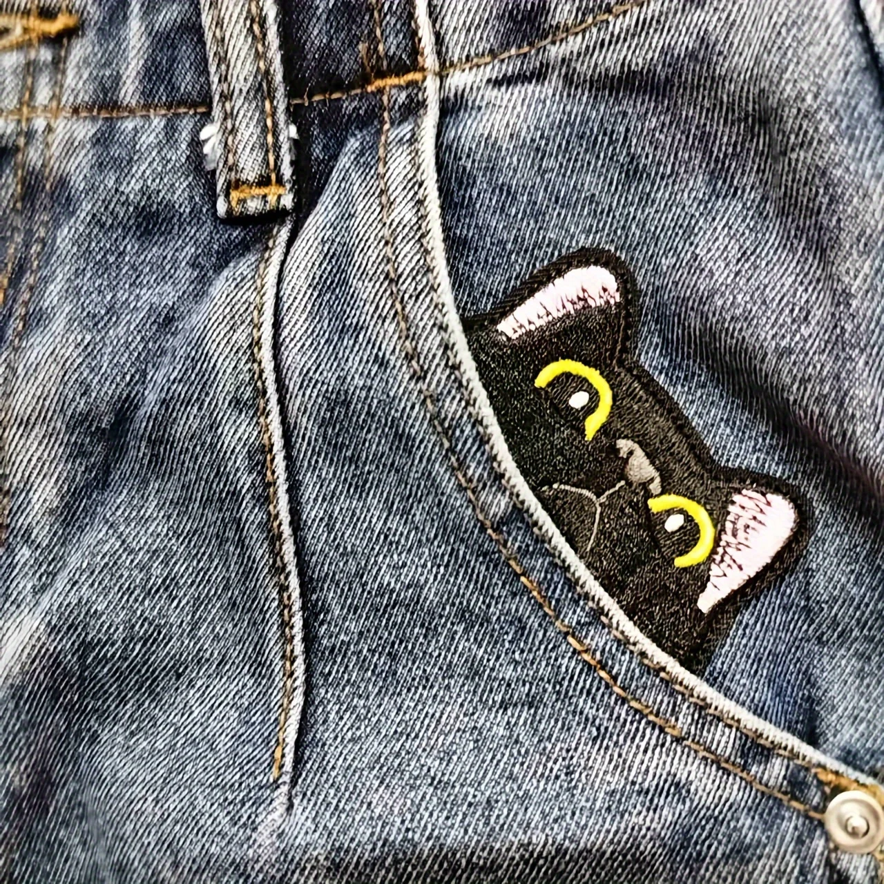 Parche Velcro táctico bordado gato negro llorando, termoadhesivo