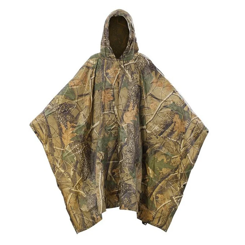 Impermeable desplegado como refugio