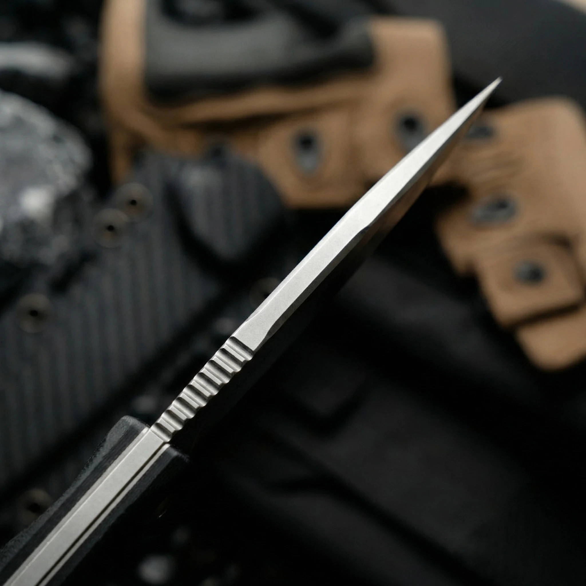Cuchillo de hoja fija táctico para emergencia y senderismo robusto - imagen 5